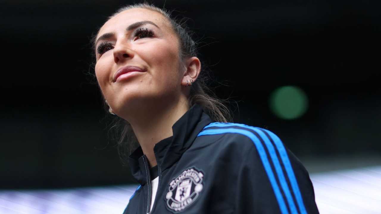 Angel City signs ex-Man Utd captain Katie Zelem