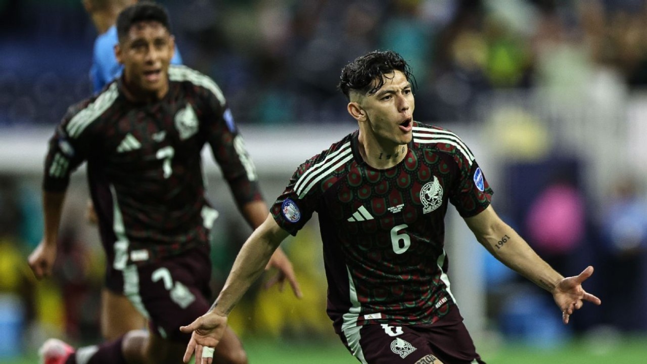 Mexico begin Copa América with win over Jamaica, but hurdles still remain