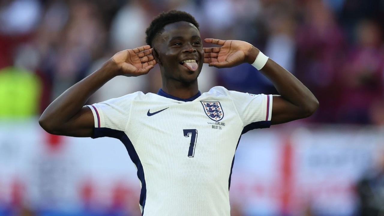 'Proud' Saka earns England penalty redemption