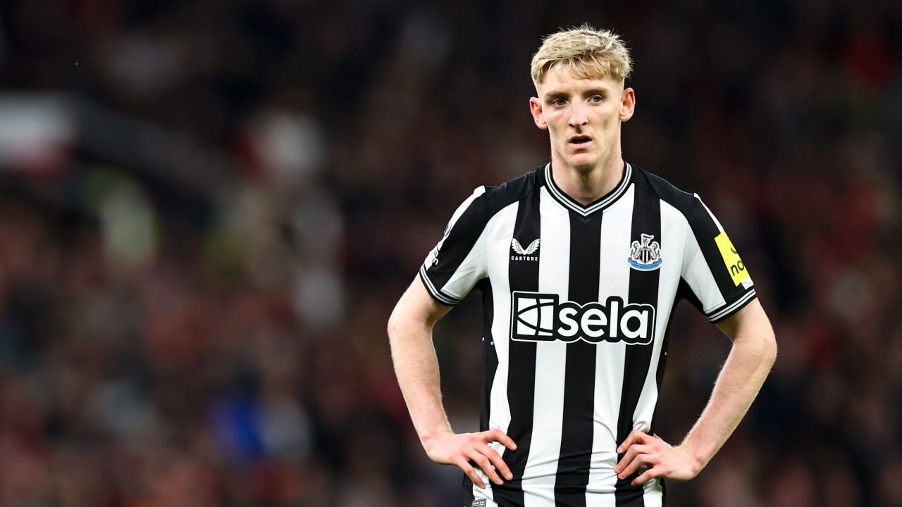 Newcastle 'to open contract talks' with Liverpool transfer target