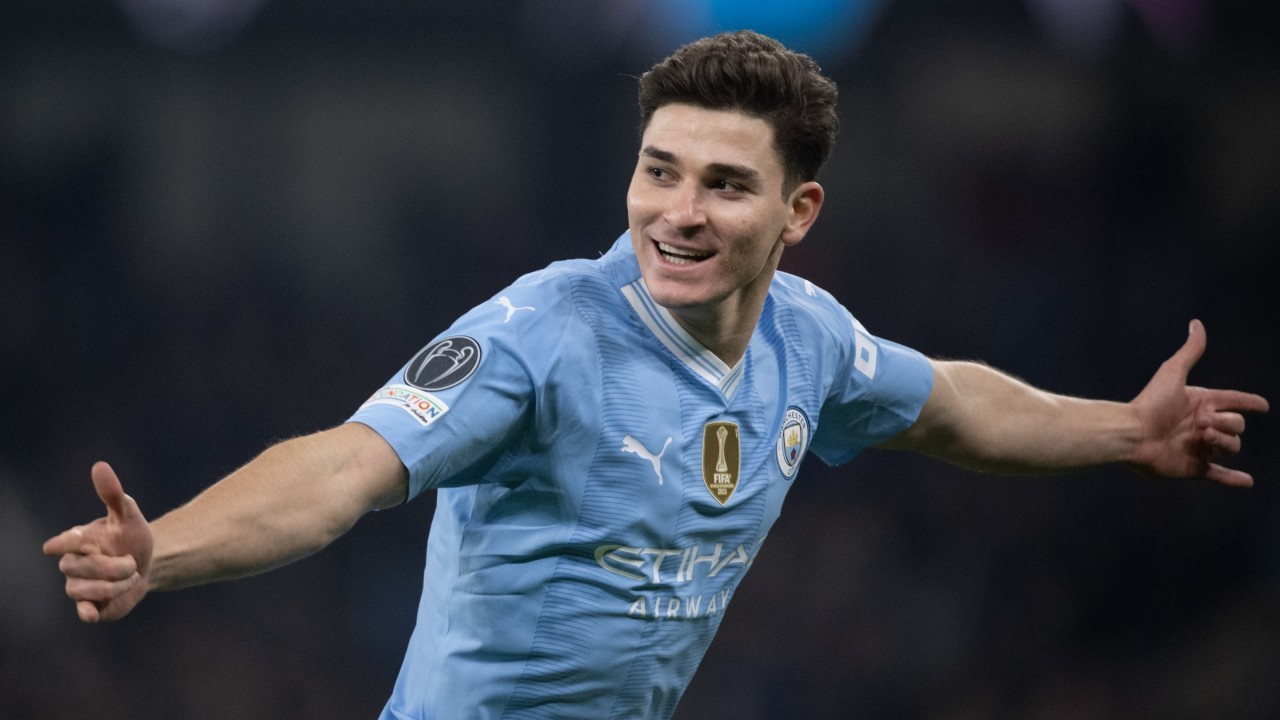 Atletico Madrid 'agree €95m fee' to sign Julian Alvarez from Man City