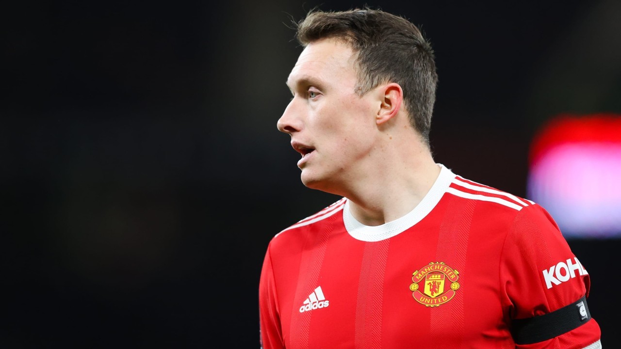 Phil Jones announces retirement after Man Utd coaching role