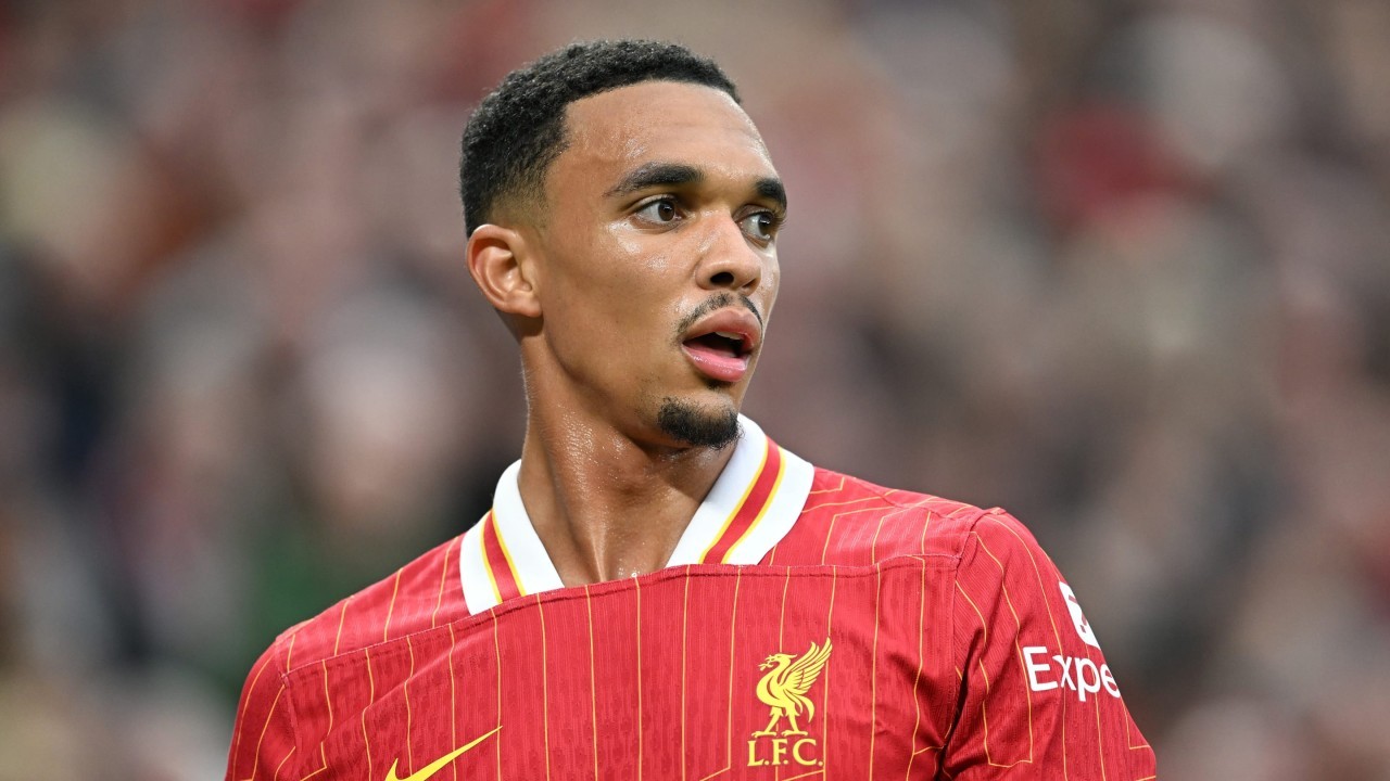 Arne Slot explains substitution which left Trent Alexander-Arnold angry