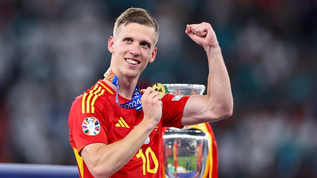 Barcelona finally receive Dani Olmo registration approval from La Liga