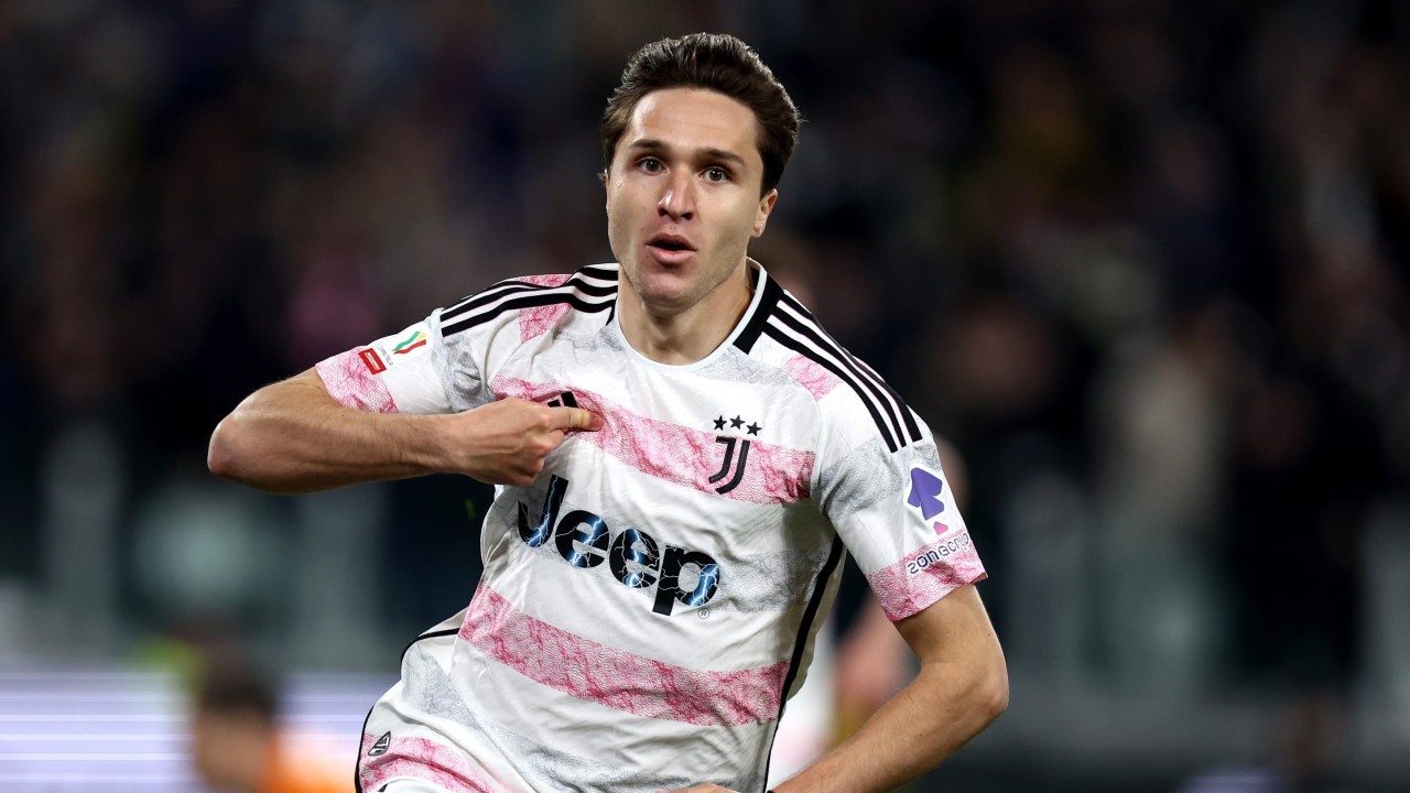 Liverpool 'make contact' with Juventus over Federico Chiesa deal