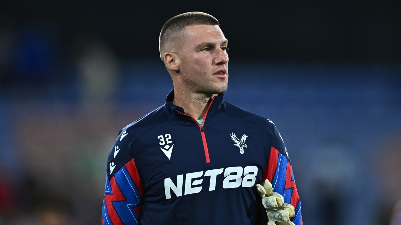 Wolves complete signing of Crystal Palace goalkeeper