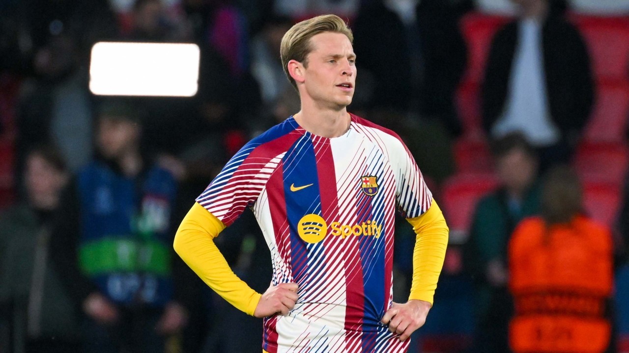 Barcelona director confirms stance on Frenkie de Jong sale