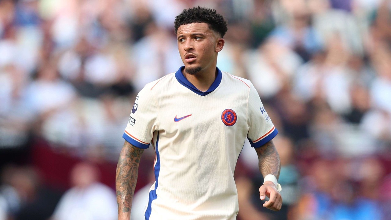 Jadon Sancho's Man Utd struggles laid bare by surprising Chelsea statistic