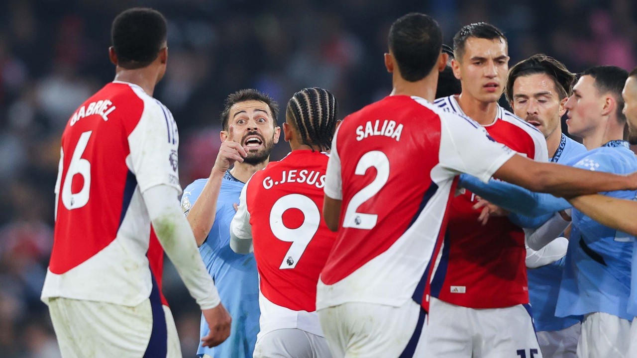 Bernardo Silva aims brutal trophy dig at Arsenal with Liverpool rivalry comparison