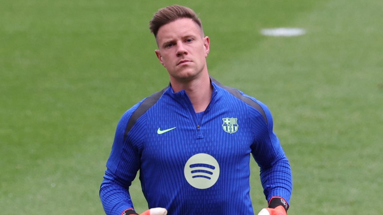 Barcelona to hold 'emergency' transfer talks after Marc-Andre ter Stegen injury