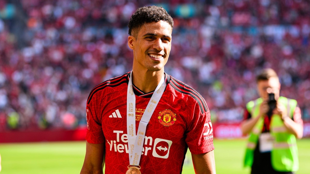 Man Utd send message to Raphael Varane following retirement