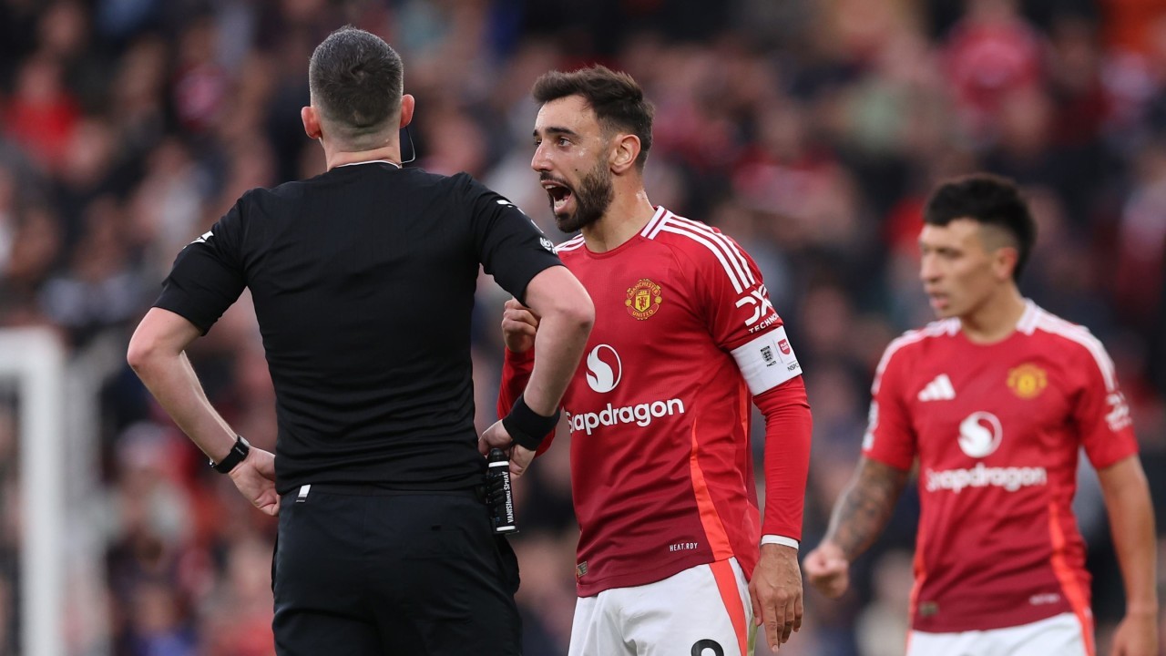 Bruno Fernandes admits he 'let Man Utd down' with red card in Tottenham loss