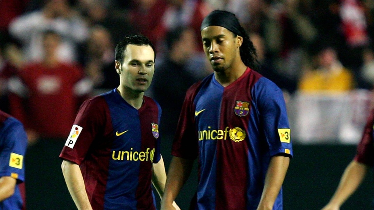 Ronaldinho pays tribute to Andres Iniesta following retirement