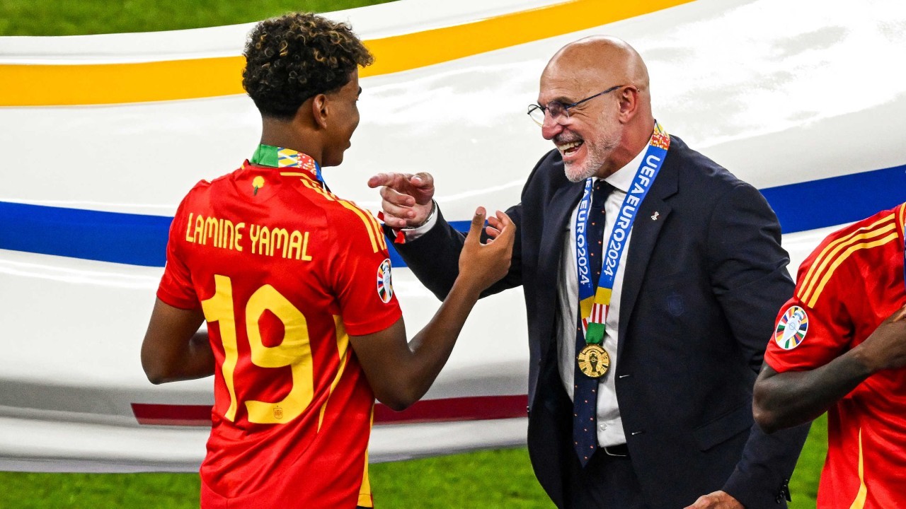 Spain boss hits back at critics after Lamine Yamal injury