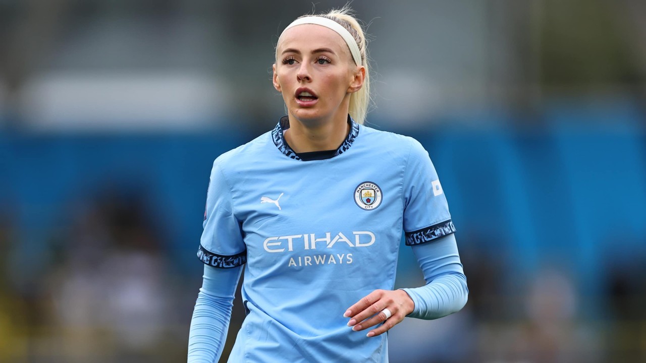 Man City boss Gareth Taylor responds to Chloe Kelly fall-out rumours