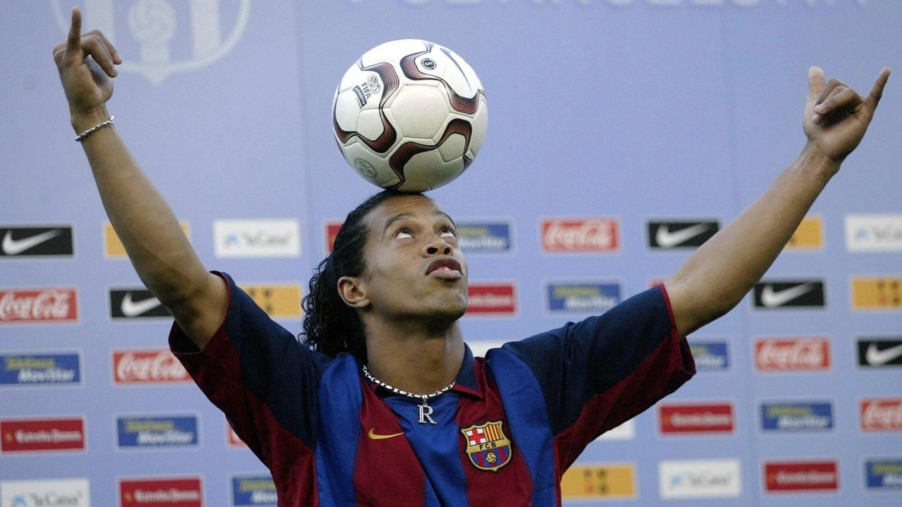 'This started to become a bigger issue' - Former CEO reveals why Man Utd didn't sign Ronaldinho in 2003