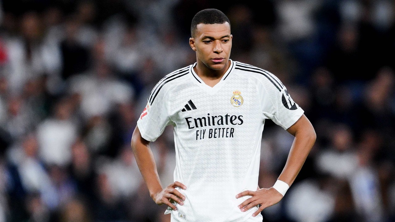 Real Madrid's struggles with Kylian Mbappe highlighted by alarming El Clasico stat