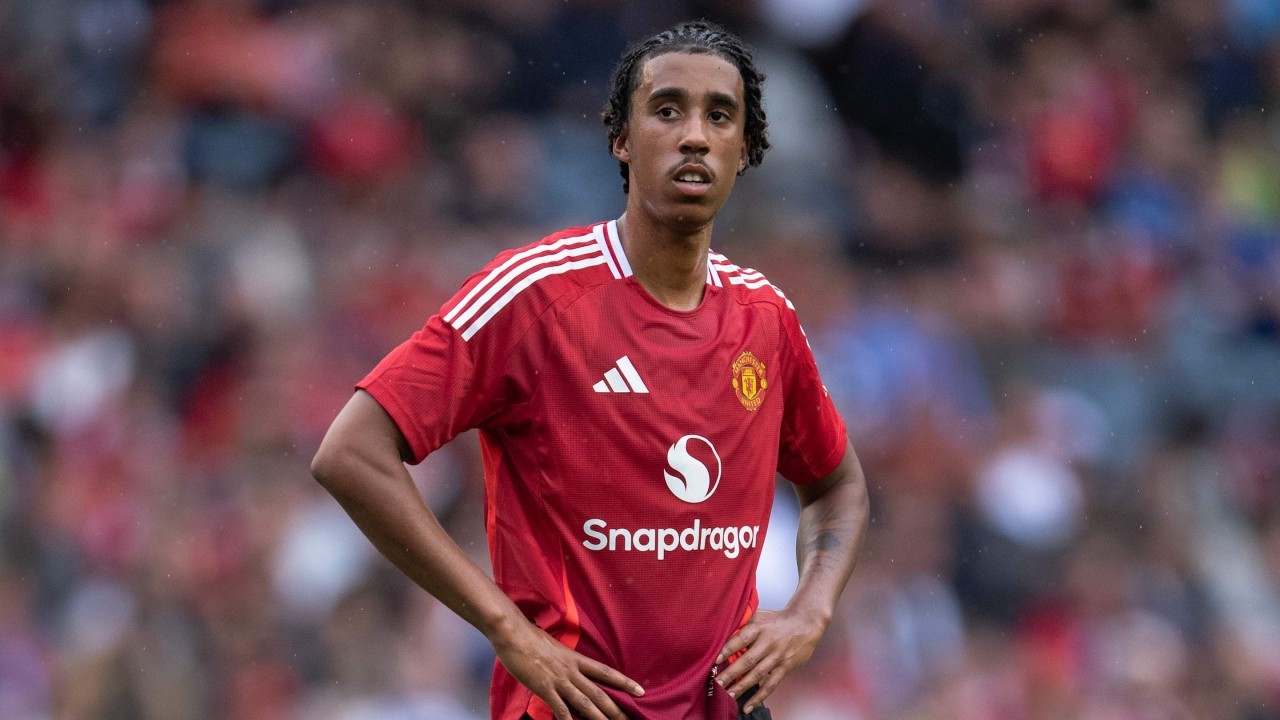 Huge injury boost for Man Utd as summer signing returns to training