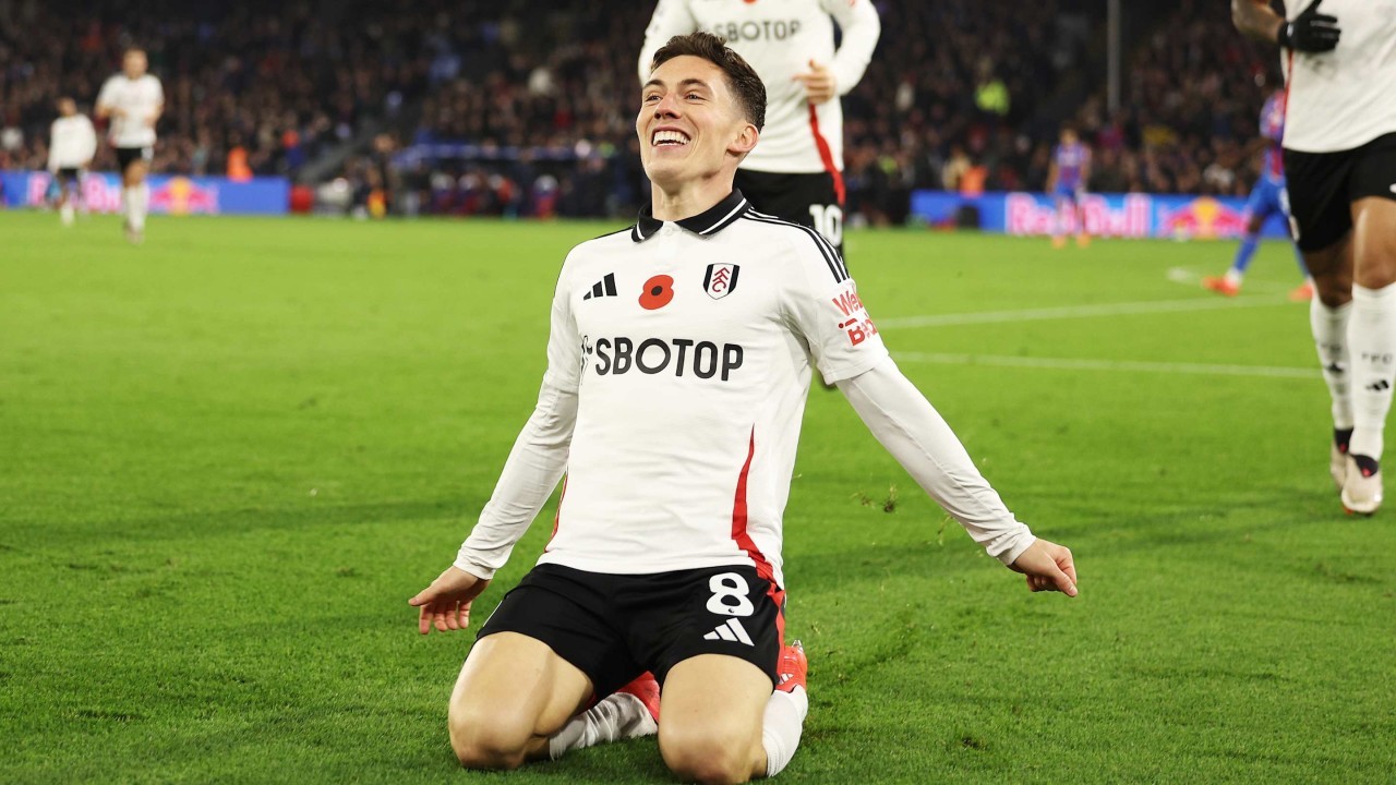 Premier League roundup: Fulham into top six, Wolves earn first win, West Ham struggle